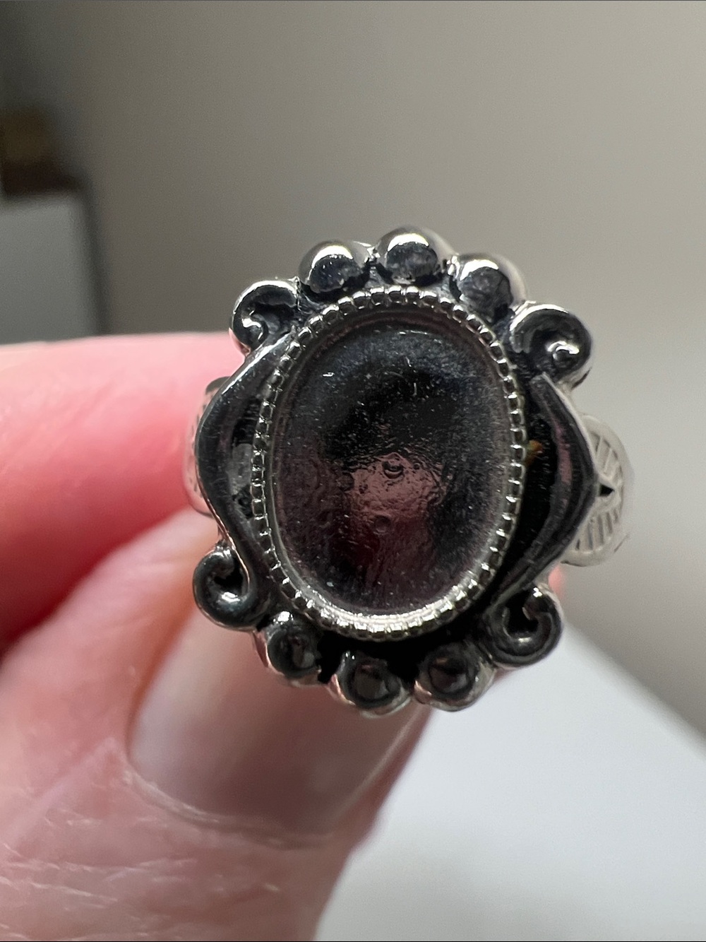 Vintage Ornate Oval Statement Ring in Sterling Silver 925 - Heirloom